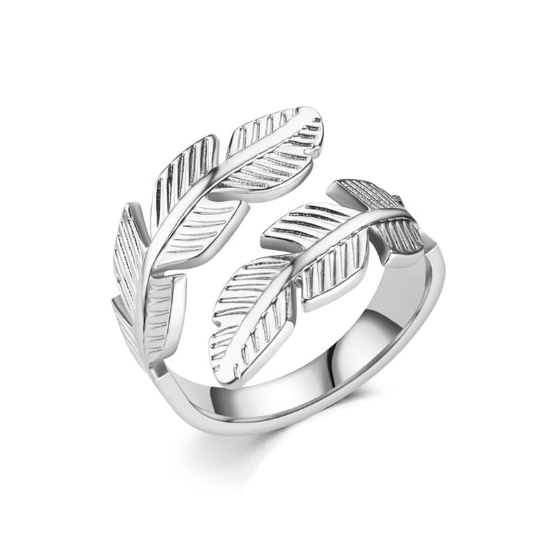 Anillo ajustable de acero titanio con diseño de pluma