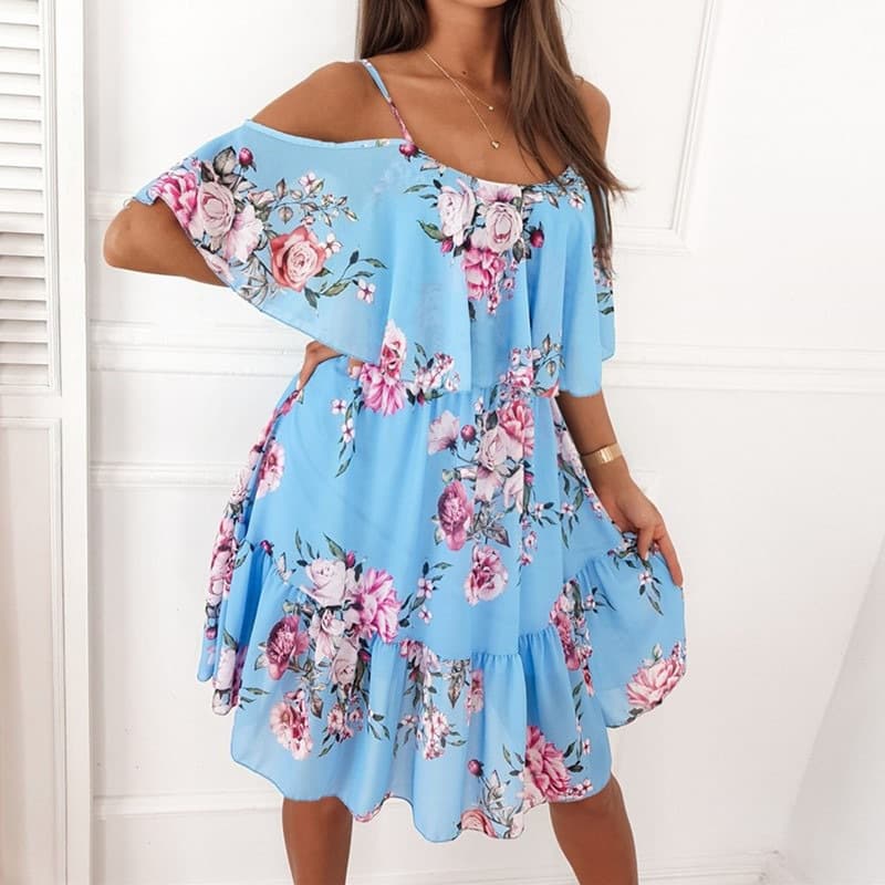 Vestido con volantes y estampado floral para verano