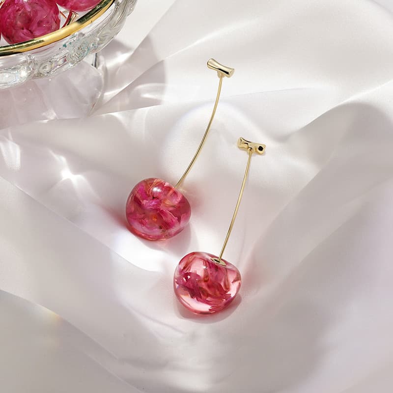 Aretes de cereza francesa elegante y largo