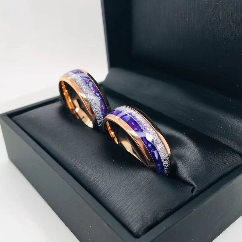 Anillo con degradado de amatista y flecha en oro rosa