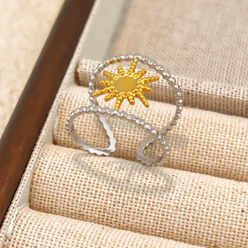 Anillo de acero inoxidable minimalista con contraste para mujer