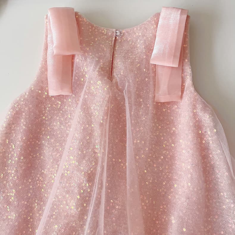 Vestido sin mangas con lentejuelas y tul para niña