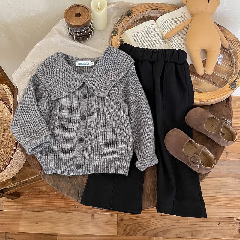 Set de cardigan y pantalón para niña