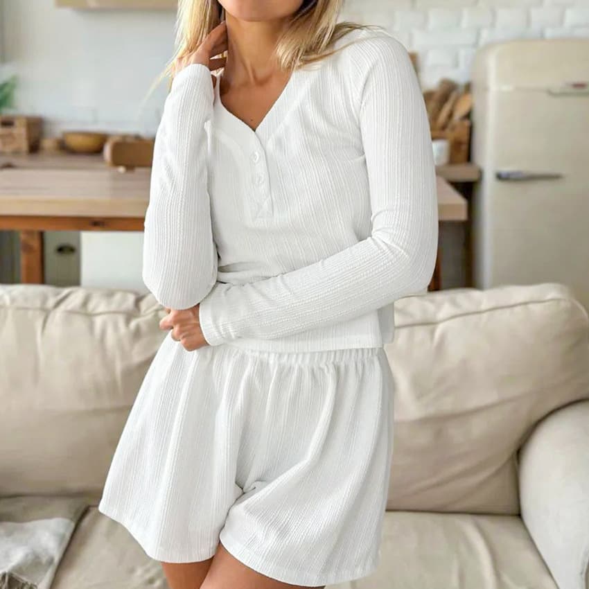 Conjunto de top y shorts tejido jacquard de manga larga