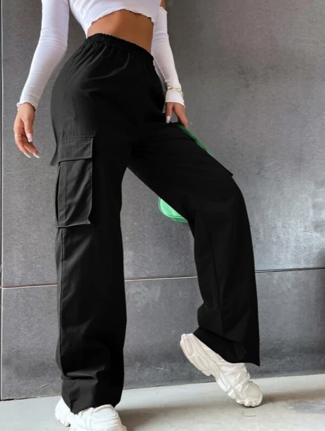 Pantalones de cintura alta con múltiples bolsillos