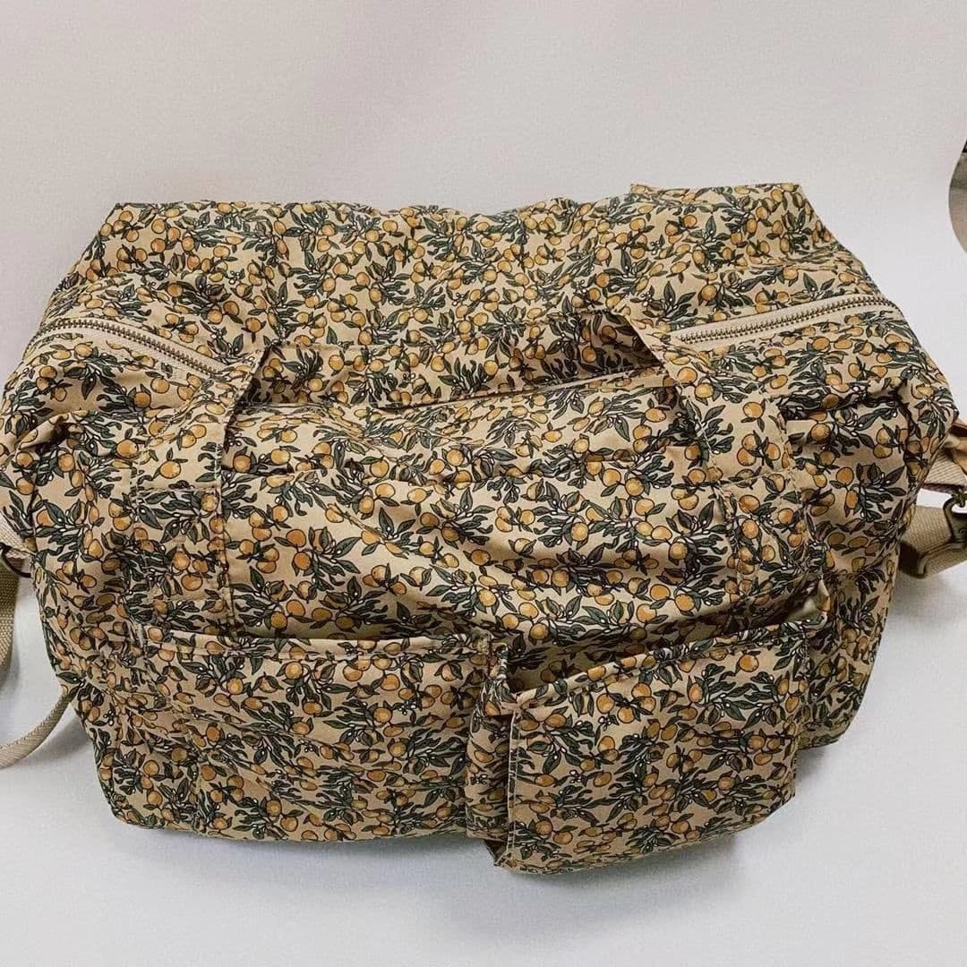 Bolsa impermeable multicompartimento de gran capacidad