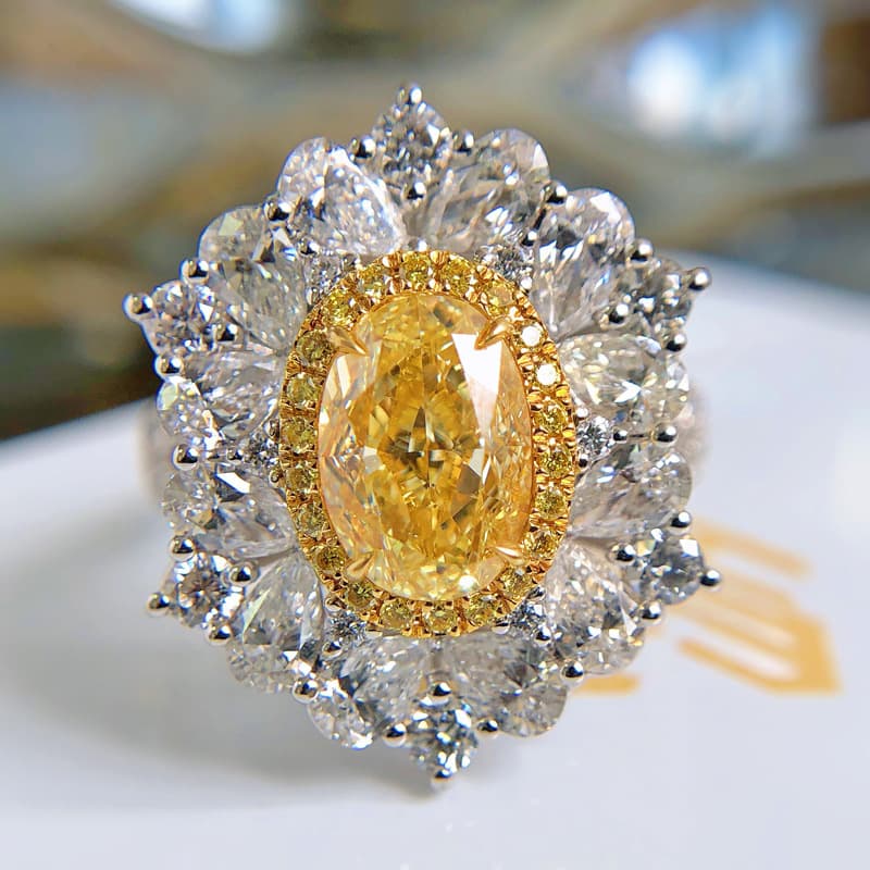 Anillo grande con diamante amarillo simulado, corte Ascher