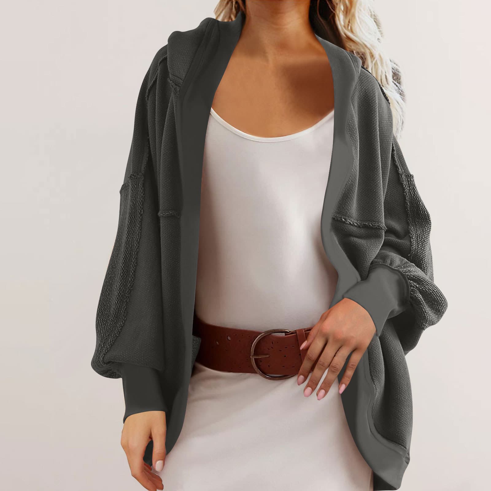 Suéter suelto con capucha estilo casual