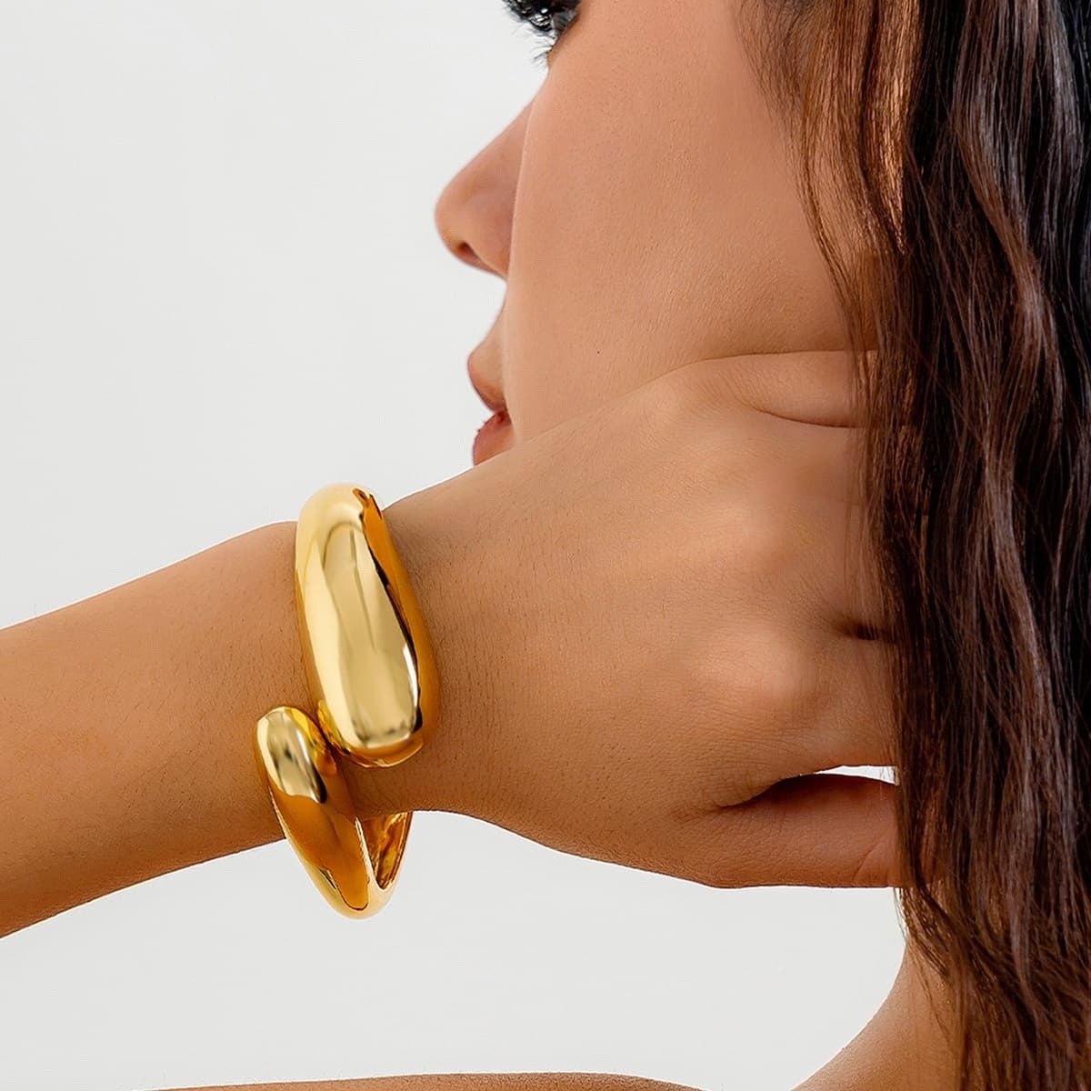 Pulsera gota de agua metal brillante