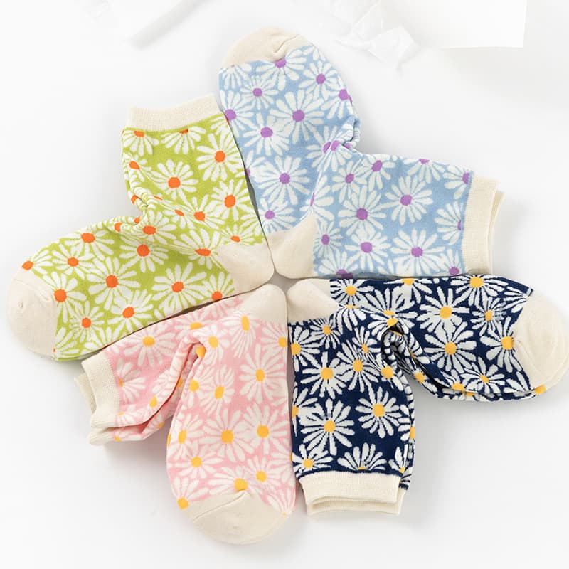Calcetines con estampado de margarita para mujer
