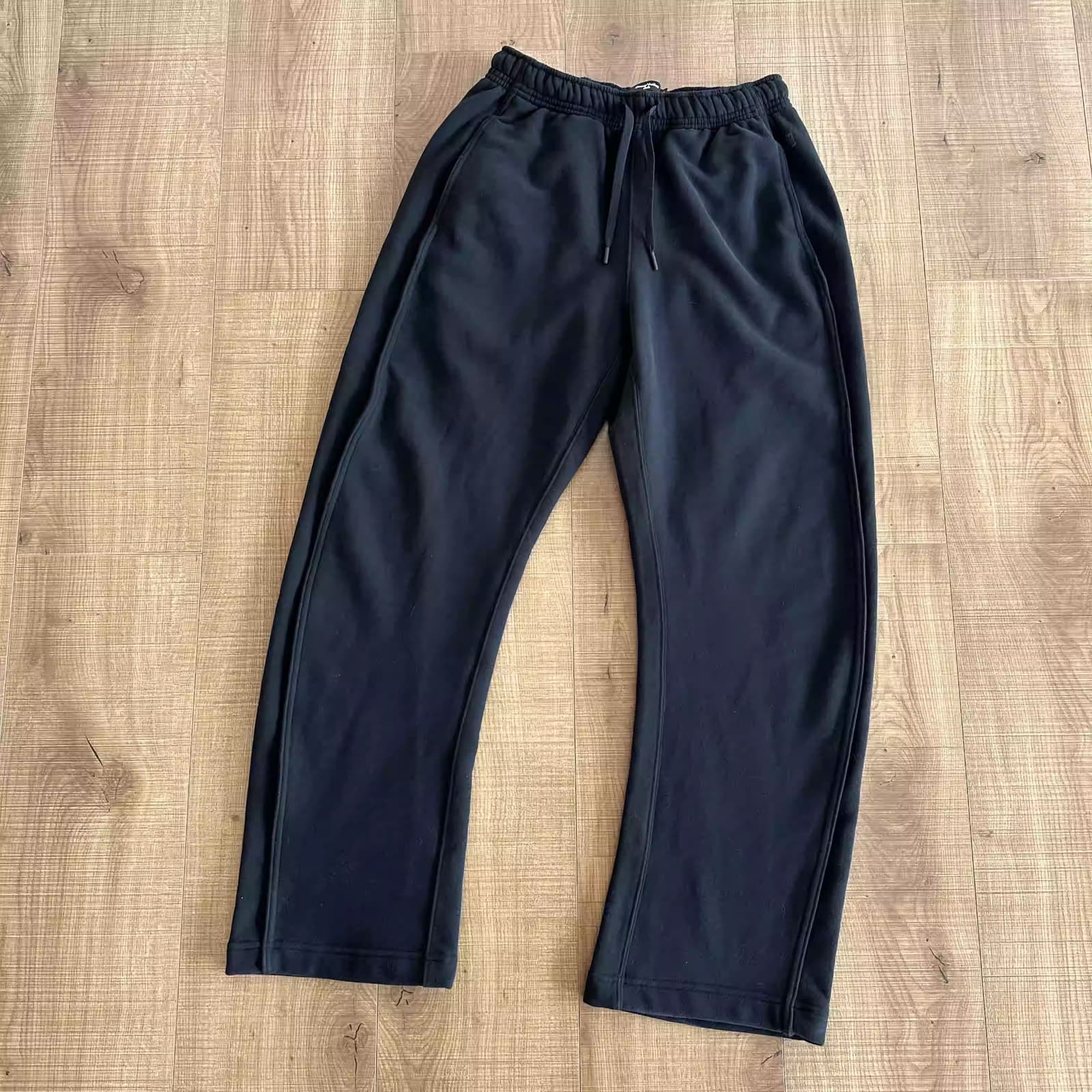 Pantalón deportivo de algodón con costuras