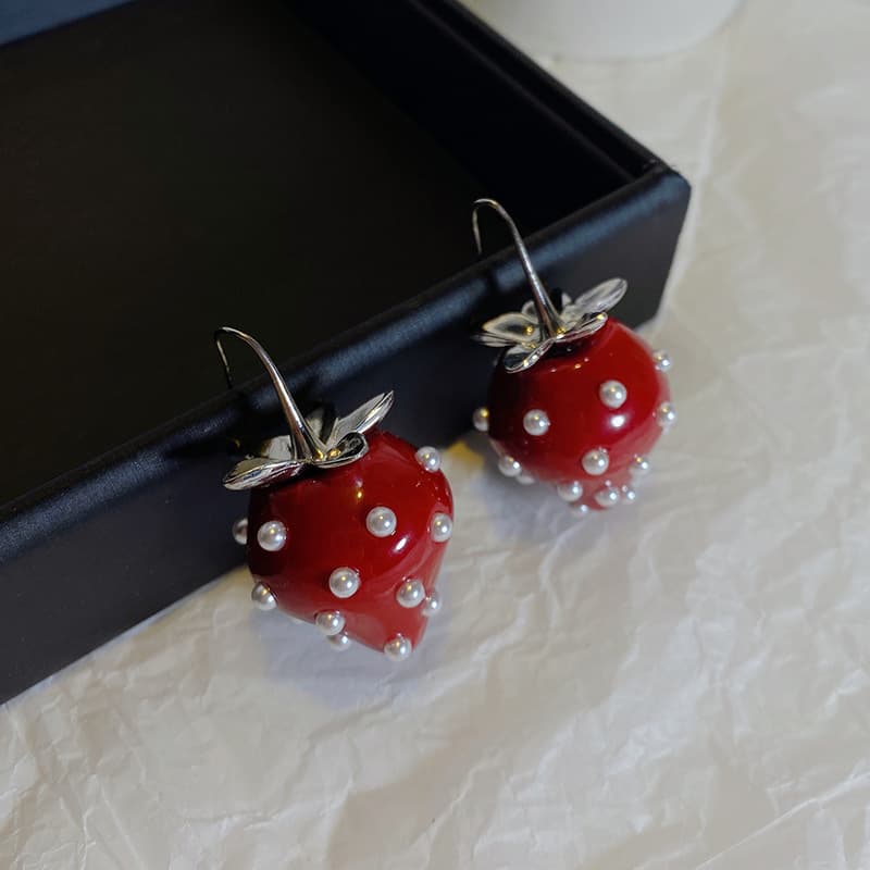 Aretes de fresa de resina, estilo coreano brillante