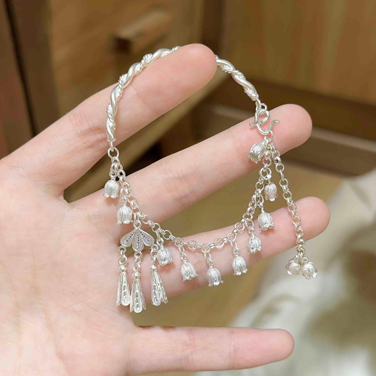 Pulsera de plata esterlina 999 con estilo lirio del valle
