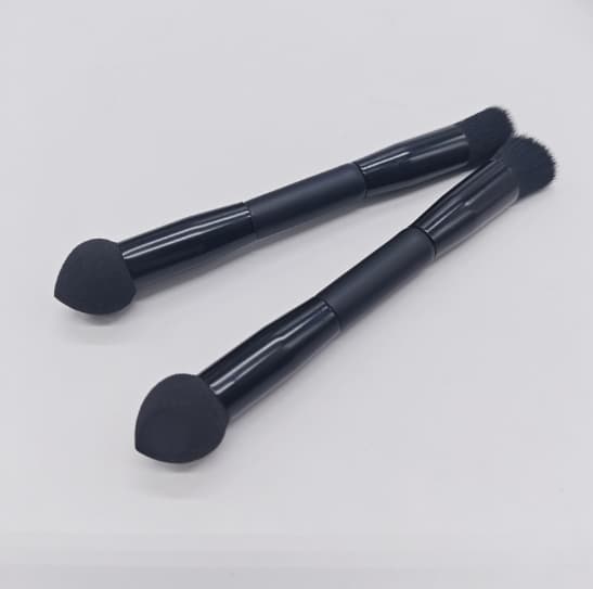 Brocha de corrector de esponja de doble punta