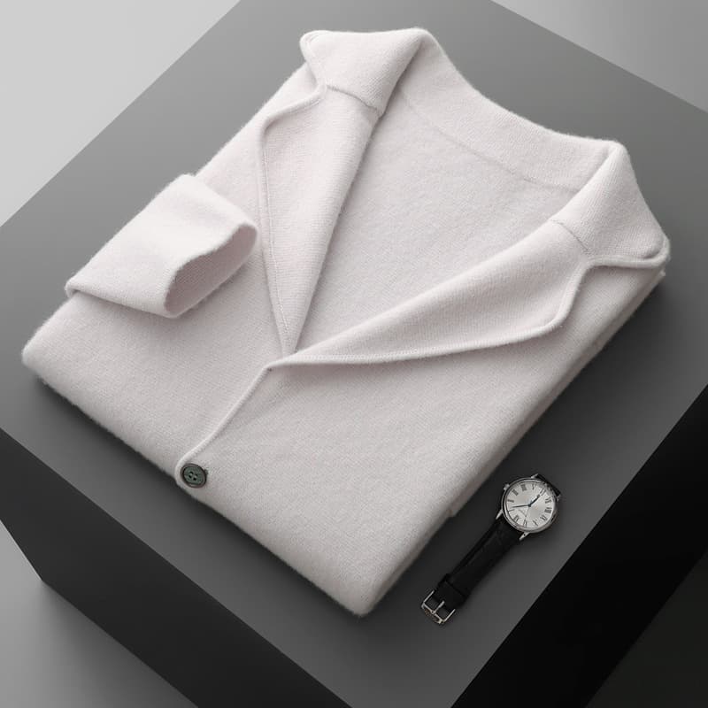 Suéter tejido grueso con solapa tipo cashmere para hombre