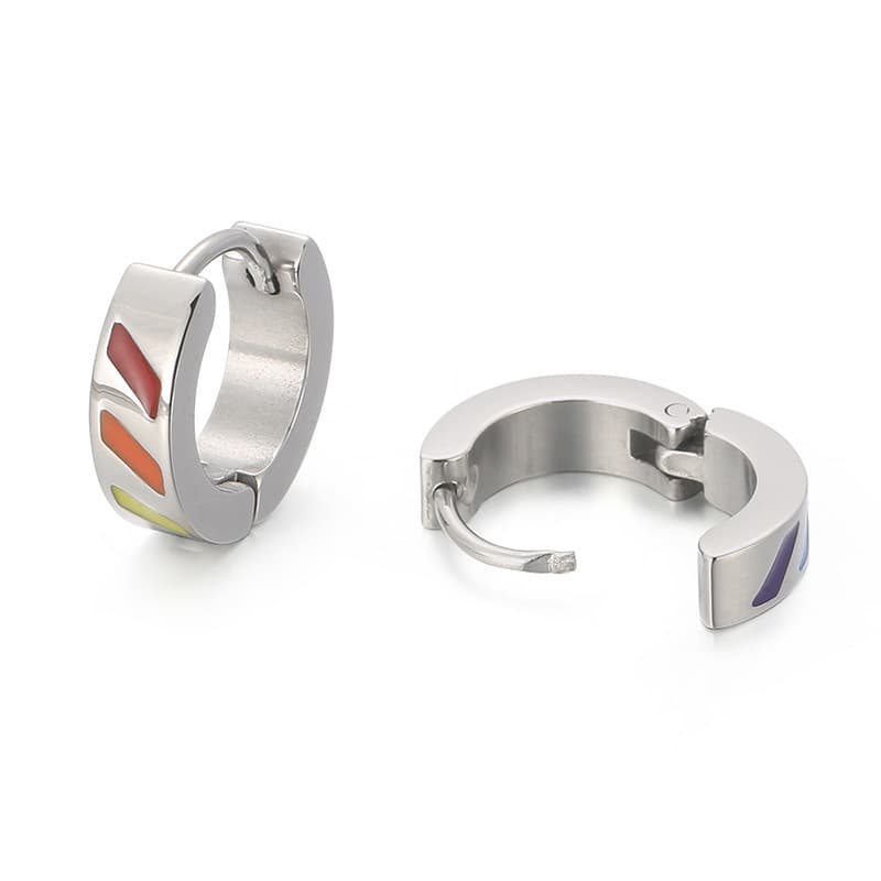 Aretes geométricos multicolores de acero de titanio