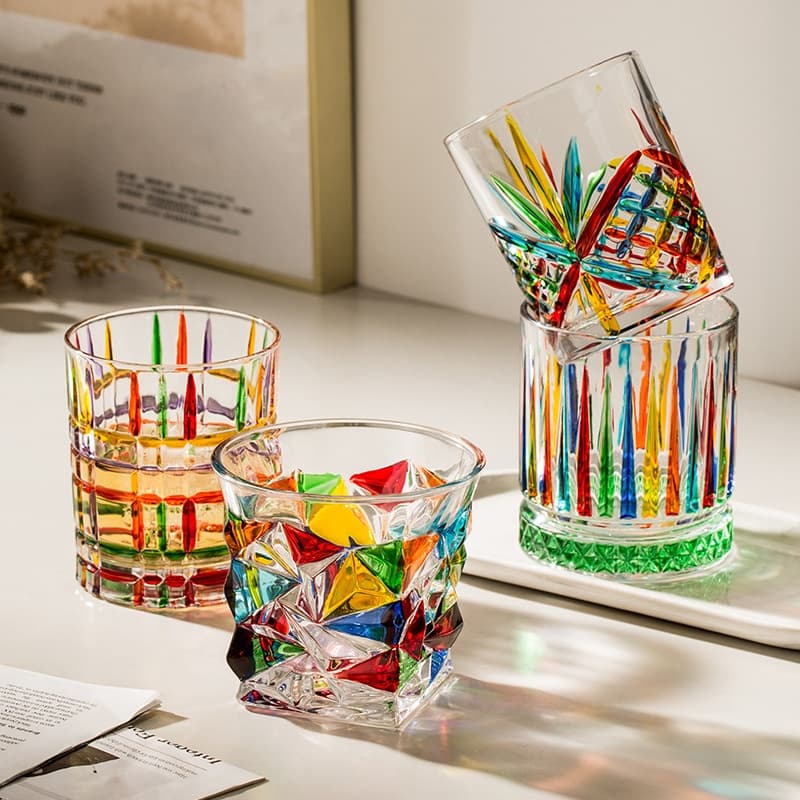 Vasos de cristal pintados a mano