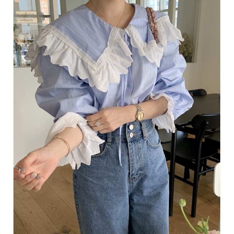 Camisa suelta con cuello muñeca y manga globo de encaje