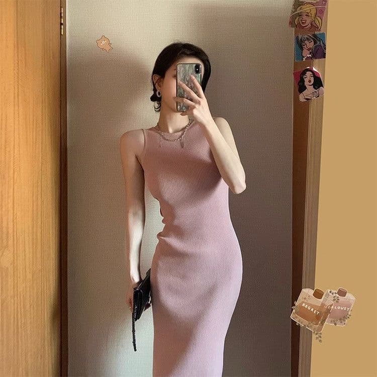 Falda corta slim retorcida con cintura baja