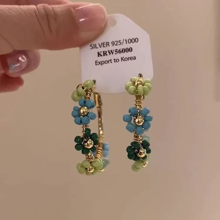 Aretes de argolla de corona floral azul para mujeres, estilo versátil