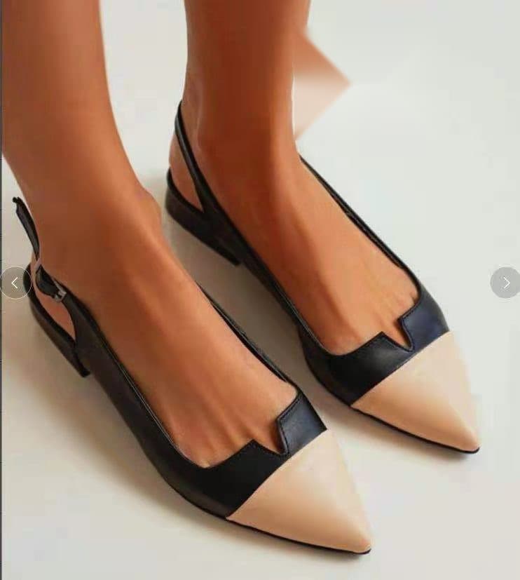 Zapatos de tacón bajo punta afilada color combinado