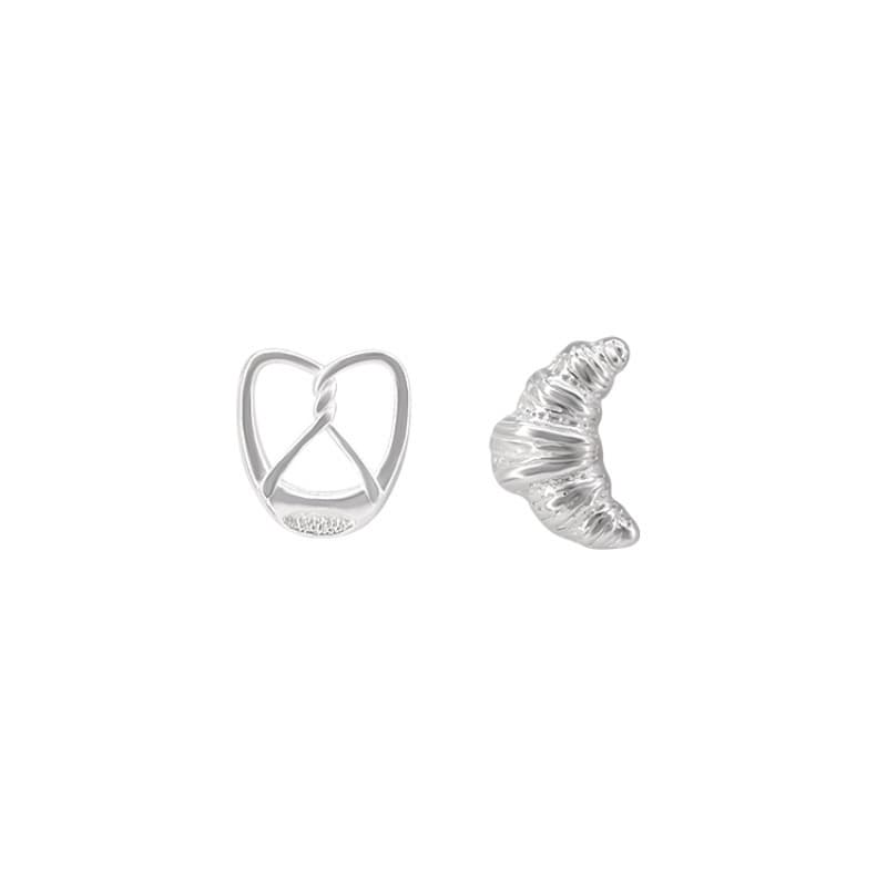 Pendientes de cobre con textura y acabado plateado