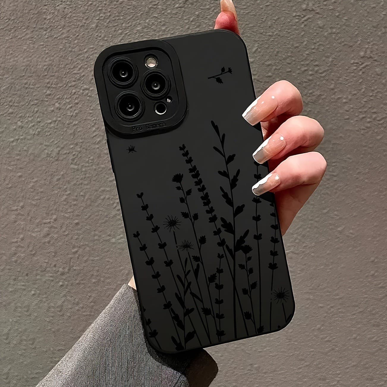 Funda iPhone flores ramas mate antigolpes
