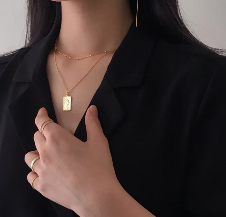 Collar con colgante cuadrado de plata esterlina 925