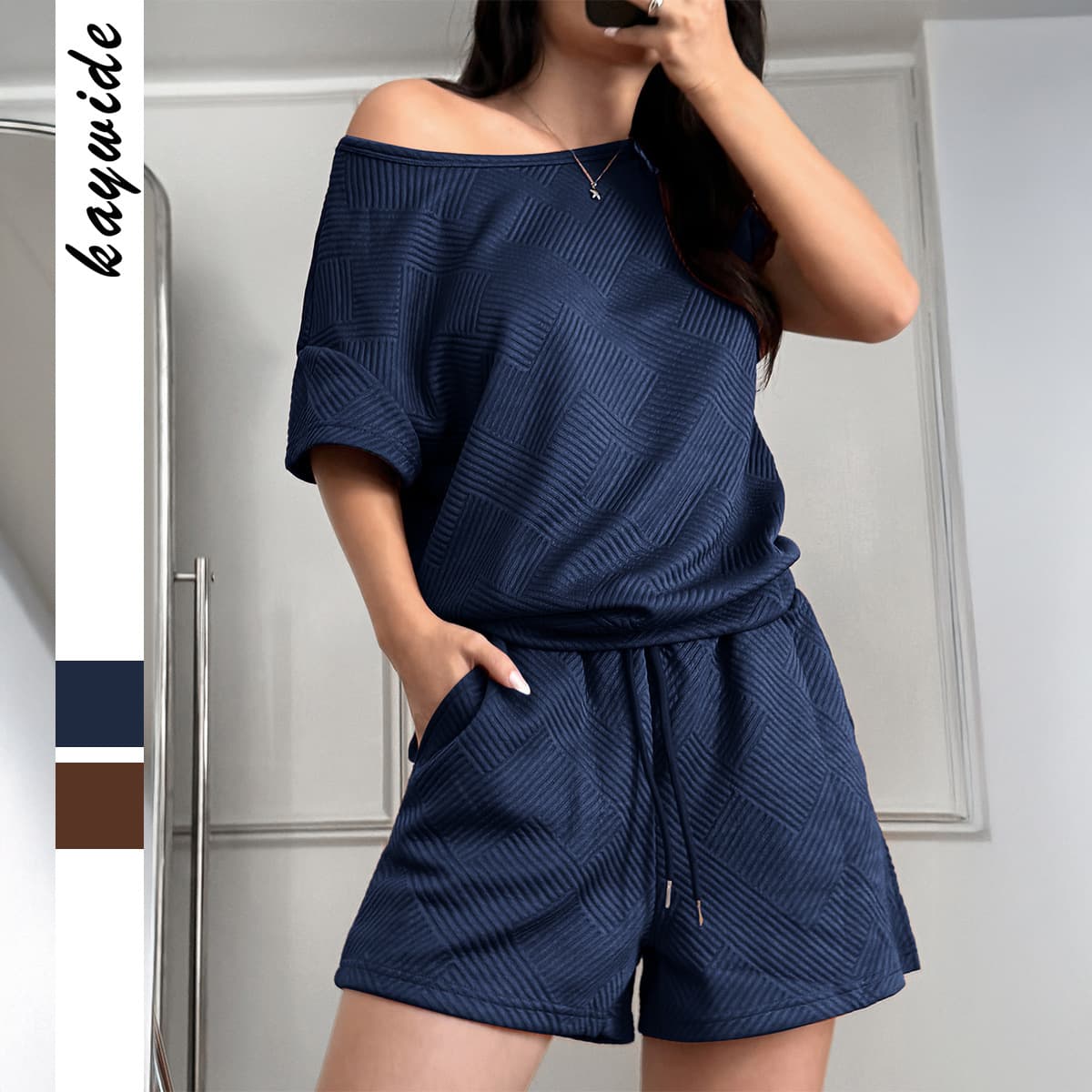 Conjunto deportivo de pantalones cortos con cordones y manga corta