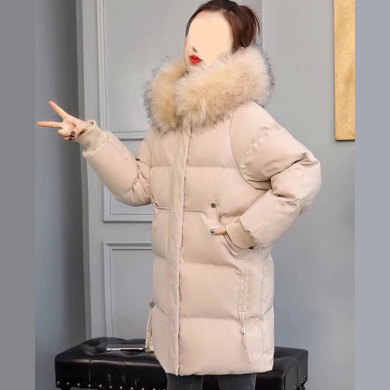 Chaqueta acolchada con capucha y cuello de pelaje grande