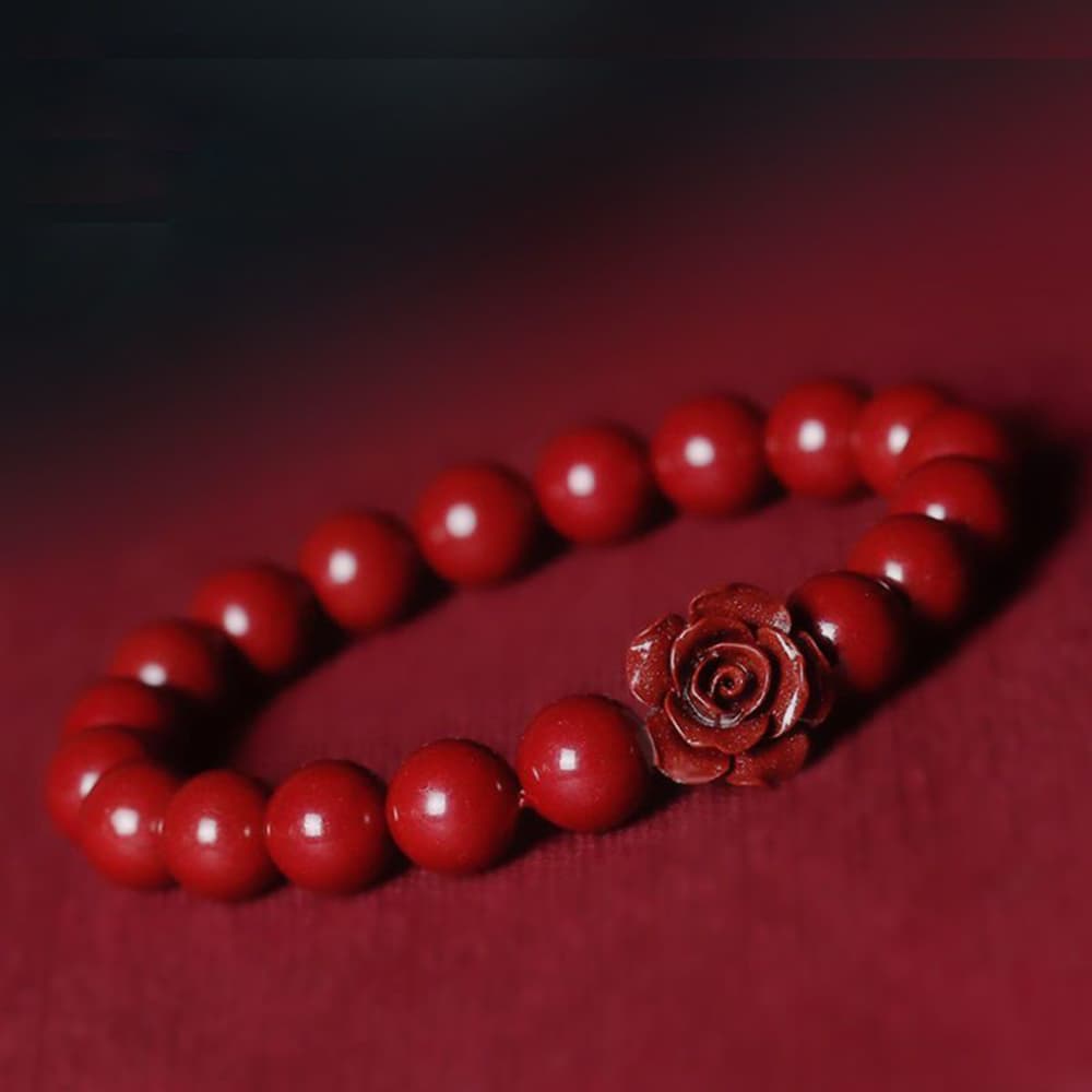 Pulsera con diseño de rosas