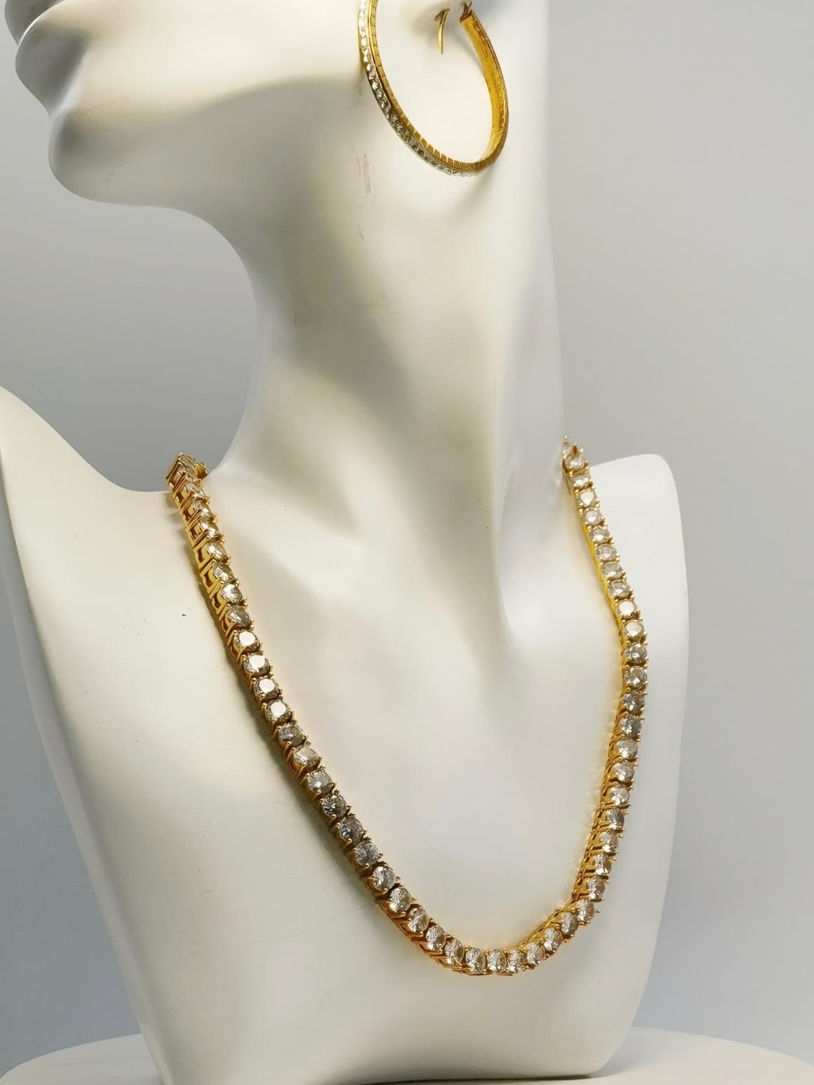 Collar de circón completo tono dorado de lujo