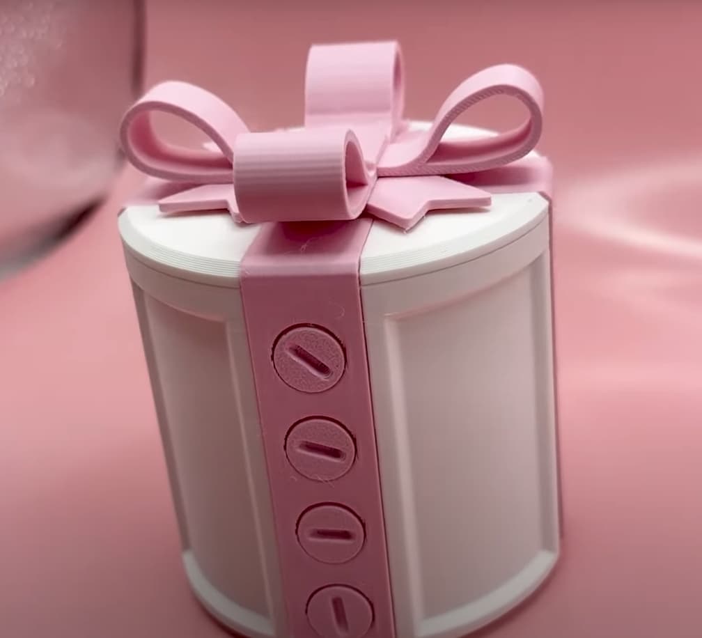 Caja de regalo decorativa con diseño 3D original