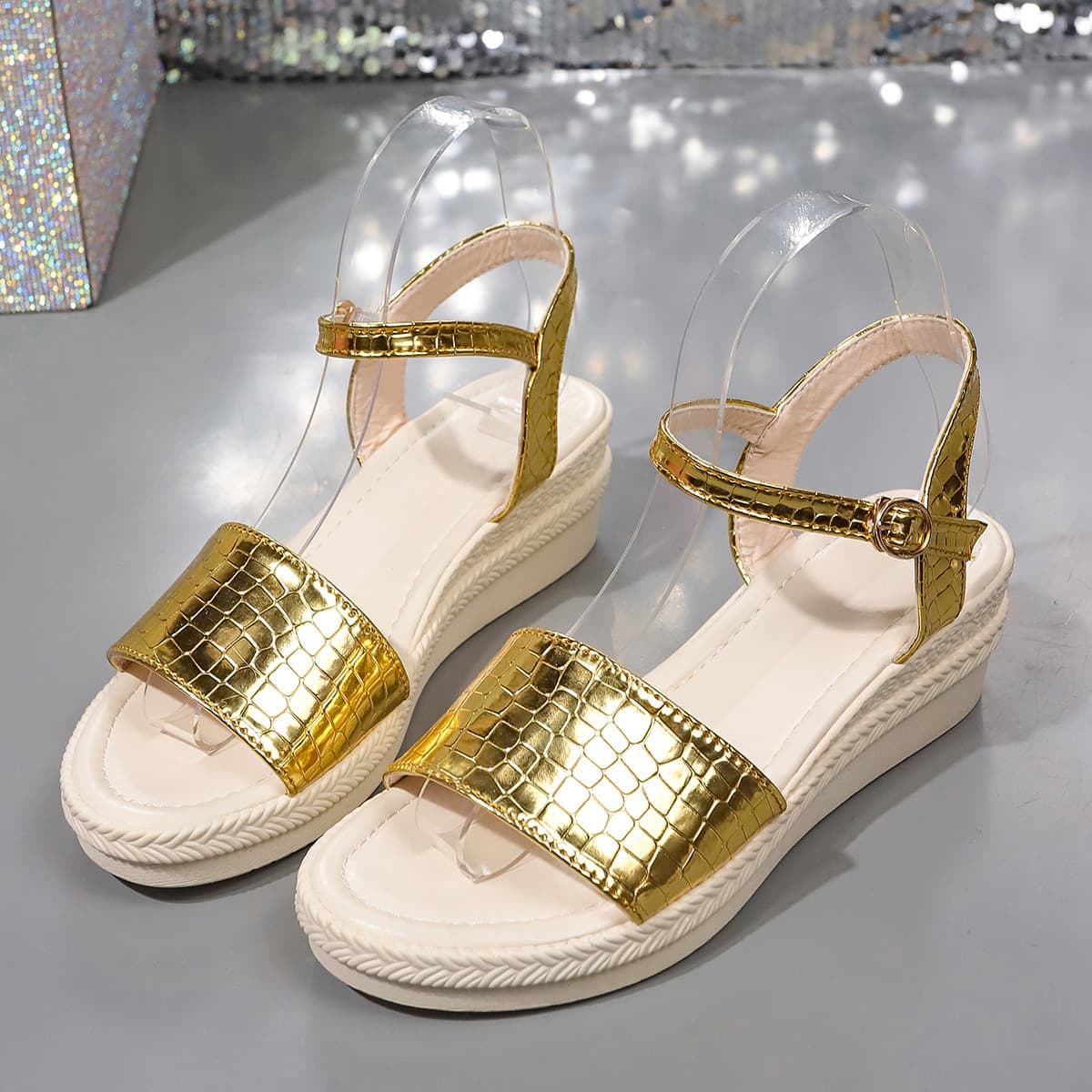 Sandalias de mujer gruesas elegantes con hebilla