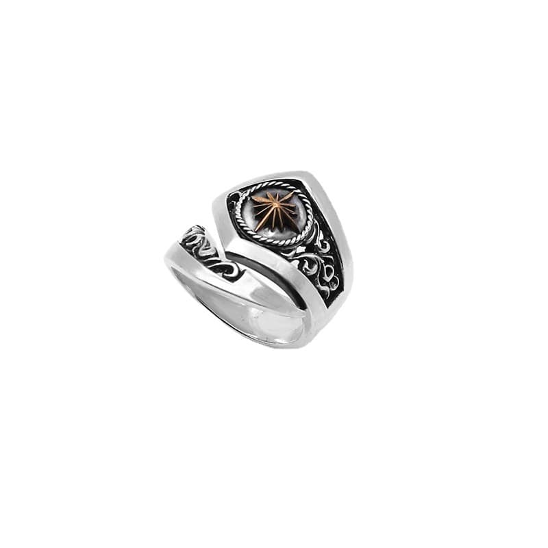 Anillo con diseño geométrico de estrella elegante