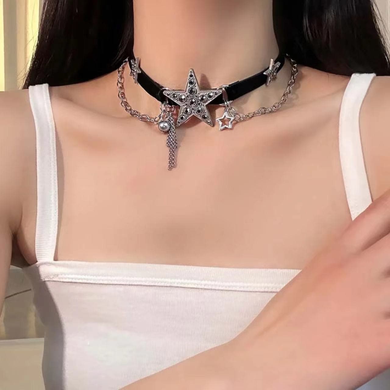 Collar gótico punk con colgante de pentagrama