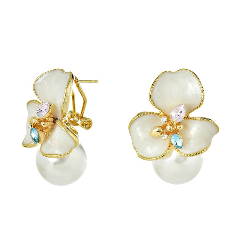 Aretes de cristal con elegancia sofisticada