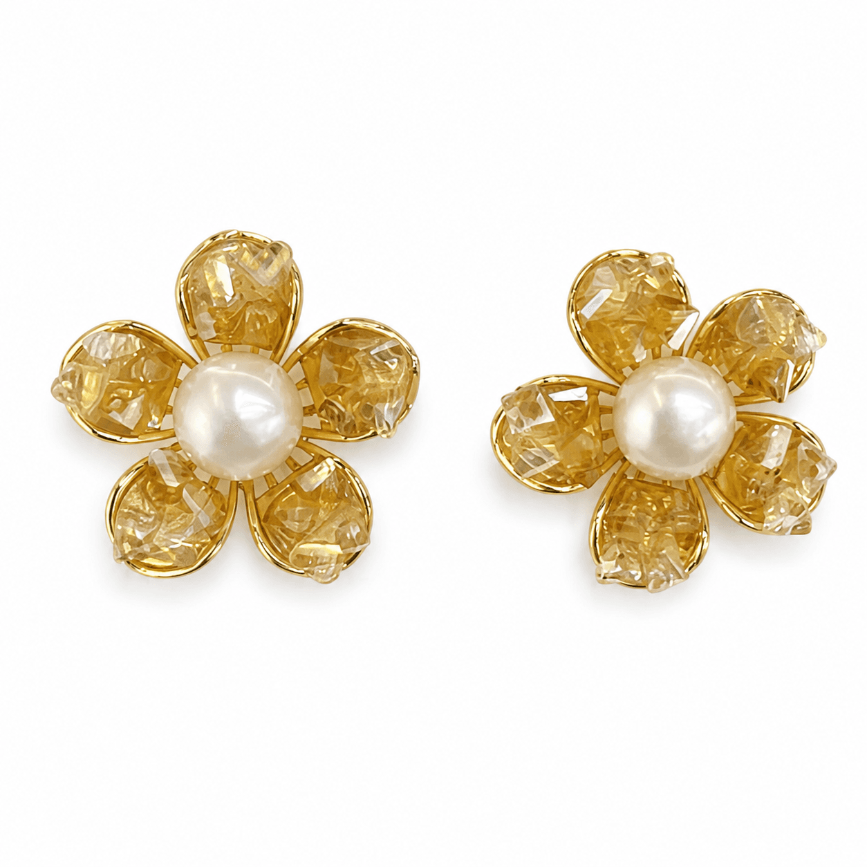 Aretes de perla con pétalos de cristal champagne