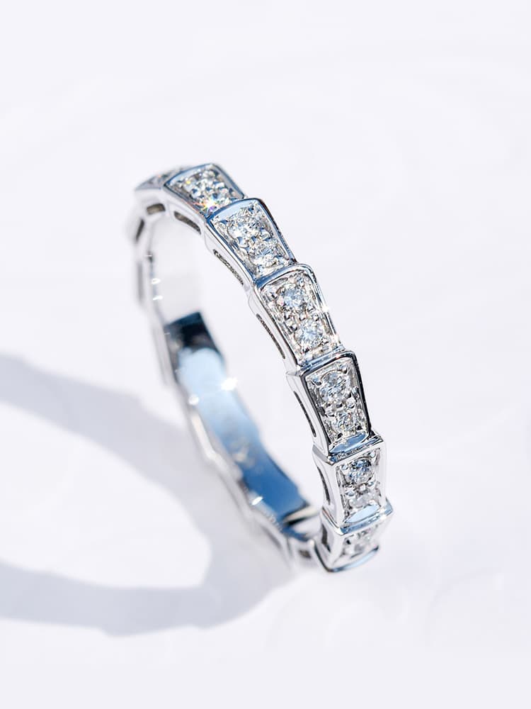 Anillo serpiente micro incrustado con diamante completo