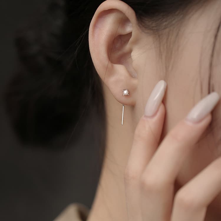Aretes tipo botón de perlas para mujer