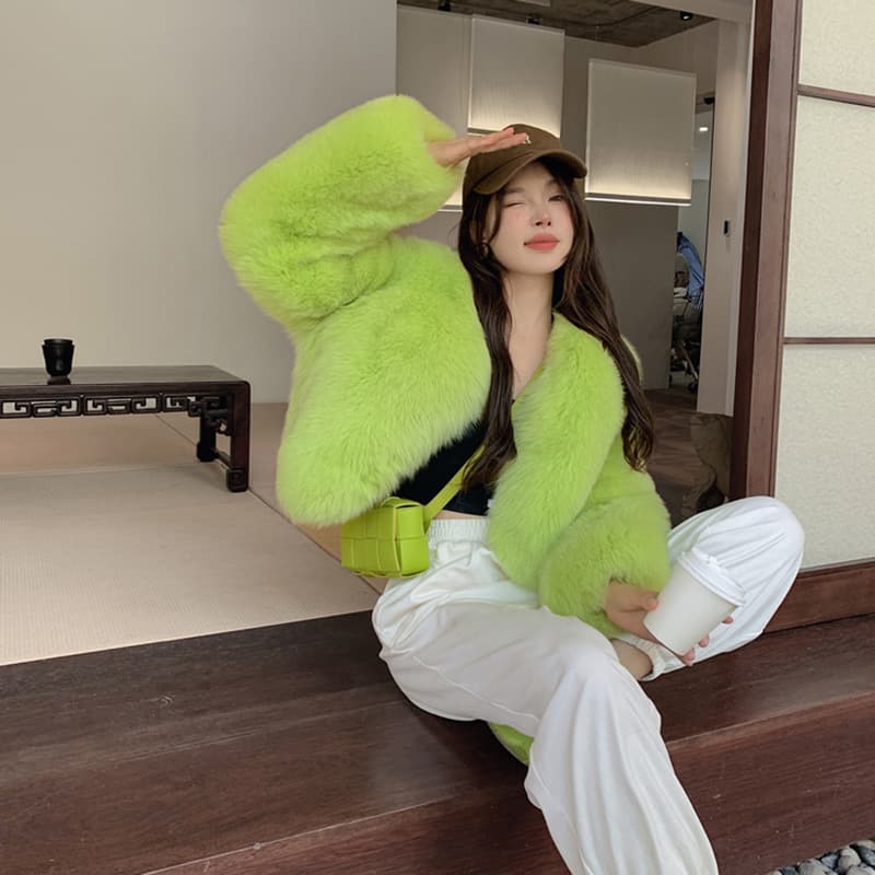 Chaqueta pelaje artificial verde fluorescente casual