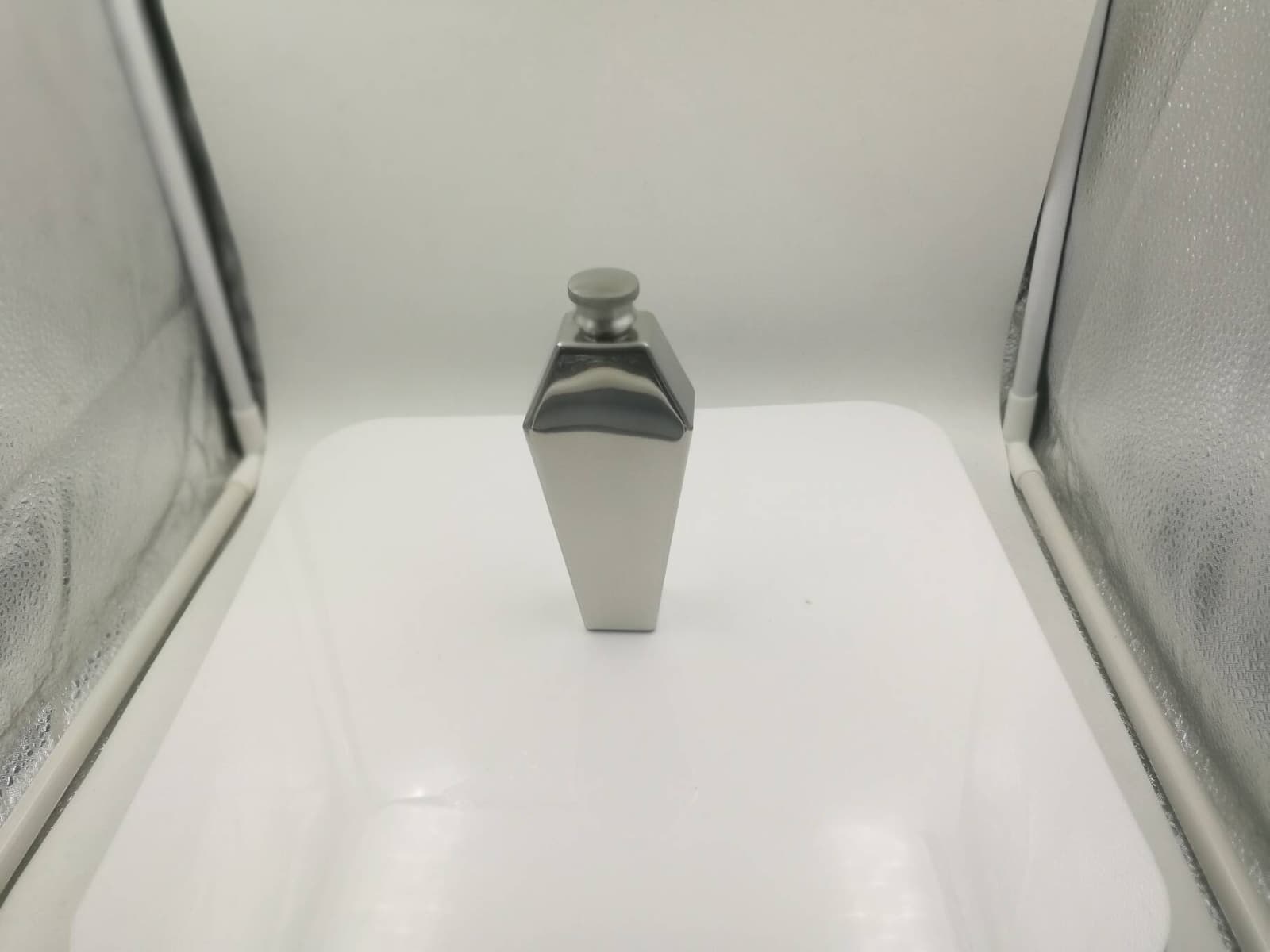Frasco de acero inoxidable hexagonal