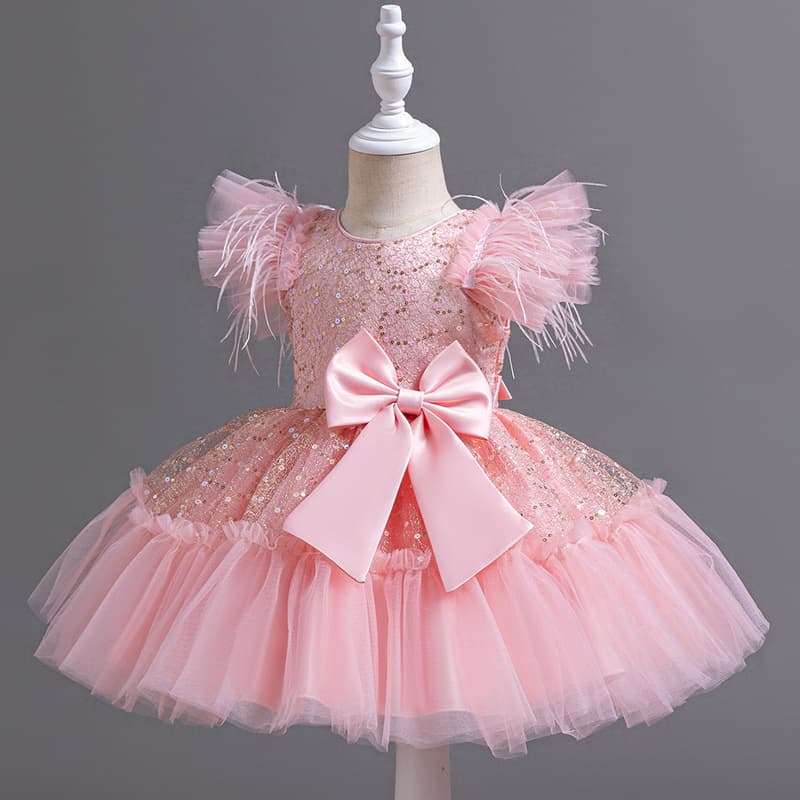 Vestido de flores con tul para niña en verano