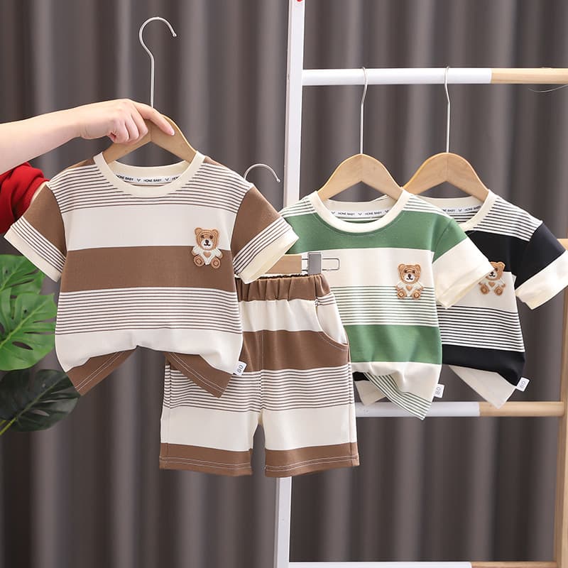 Conjunto infantil de pantalones cortos estilo caricatura