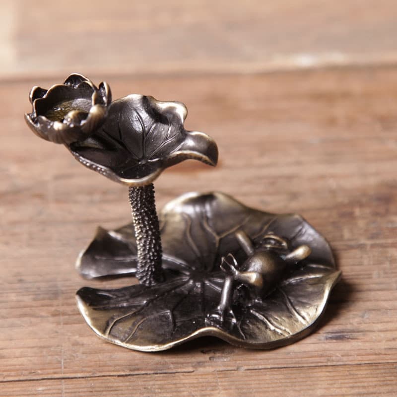 Quemador de incienso con retorno de lotus de cobre