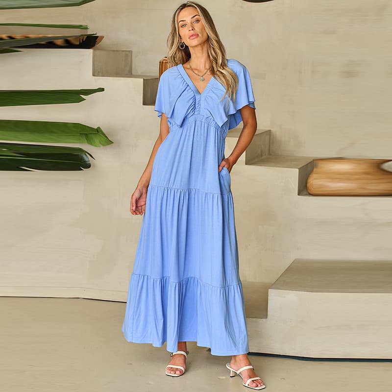 Vestido de oficina ajustado con volante y manga corta