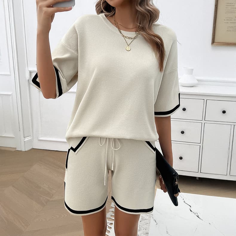 Conjunto suéter de cuello redondo con pantalones