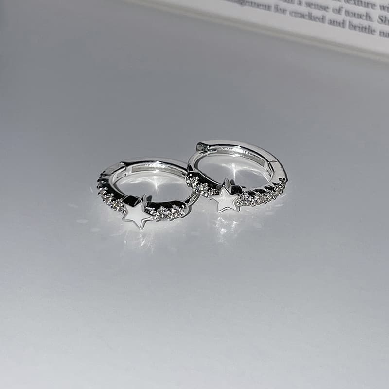 Aretes de clip con estrella de cinco puntas
