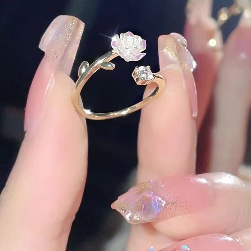 Anillo elegante con flor para dedo índice