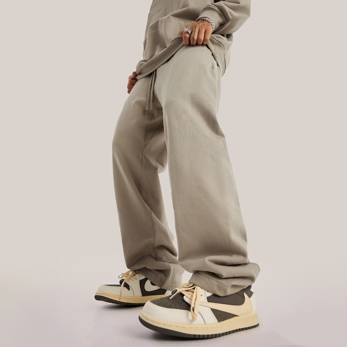 Pantalón deportivo suelto para hombre